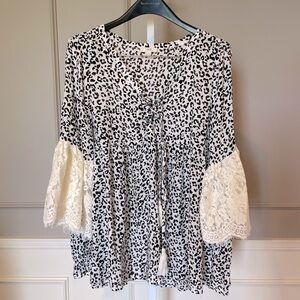Oddy blouse shirt top Large cheetah animal print lace up v neck babydoll